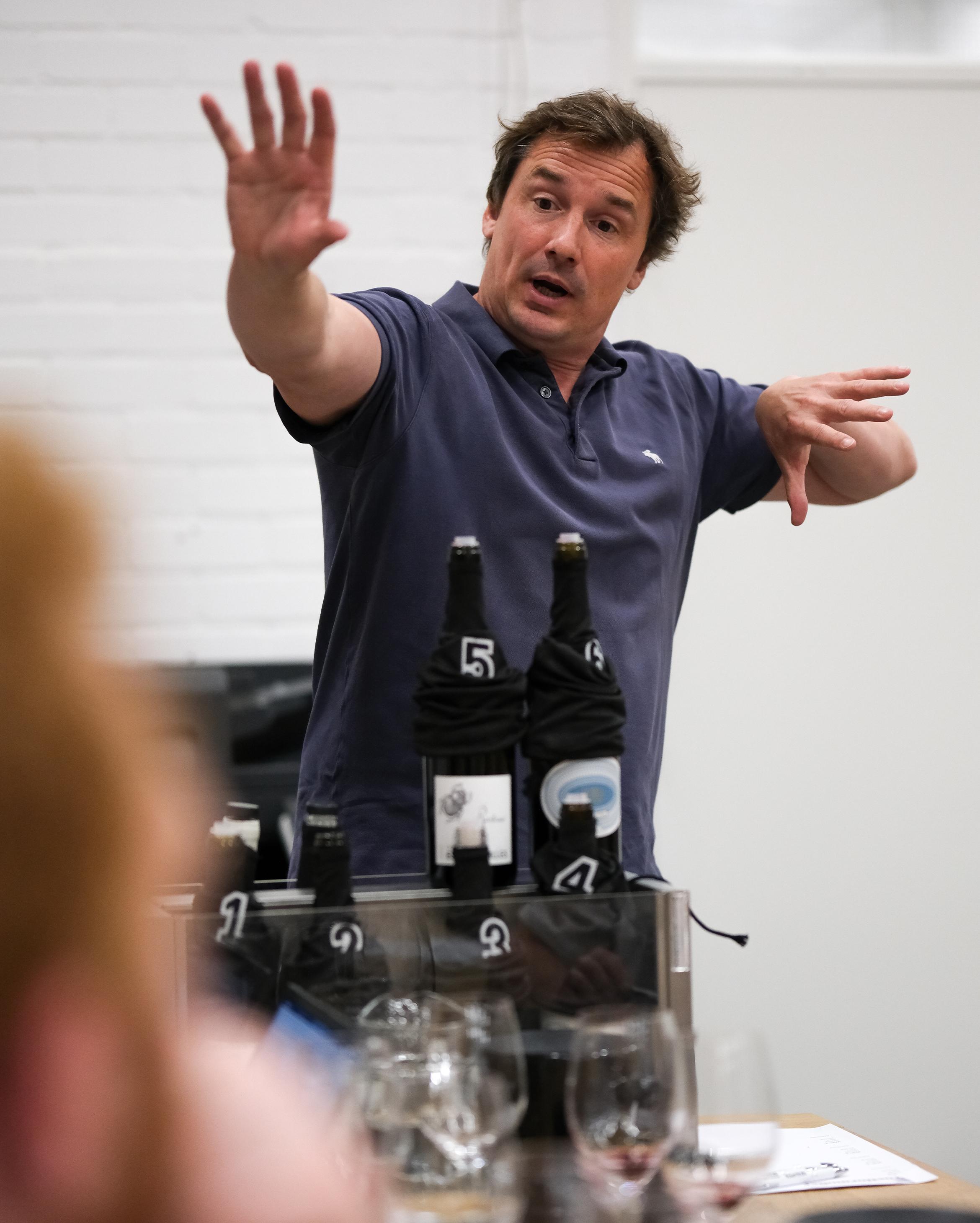 1. Jobs enthousiasme over grenache is voor iedereen zichtbaar | 2. Vera wil krokant fruit | 3. Femke Pruis