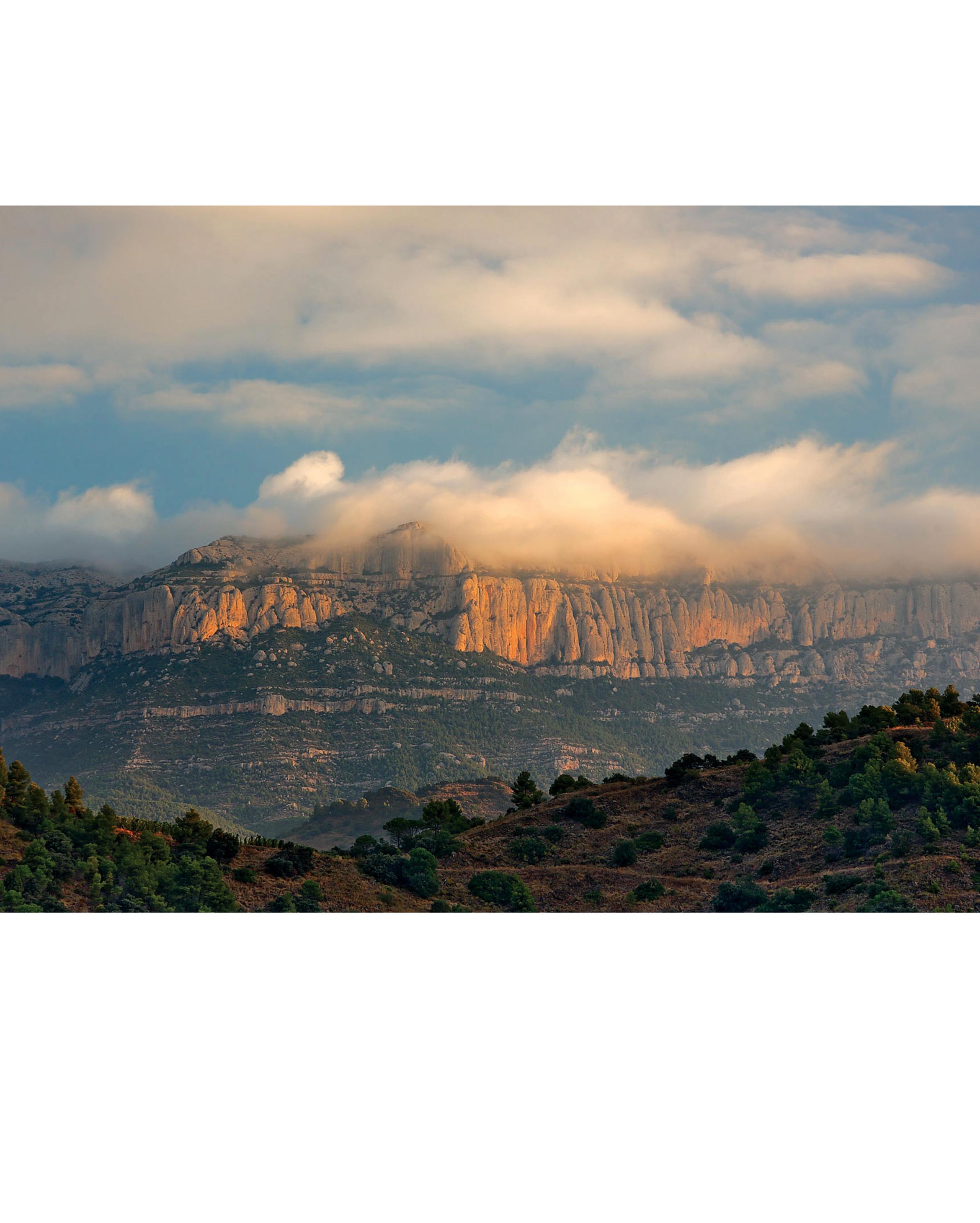 1. Wijnmaker Dominik Huber oogst zijn druiven vroeg, vergist hele trossen en kiest voor een zachte extractie | 2. Priorat is ruig en extreem | 3. Tatjana Peceric, hoofd wijnmaker en vrouw van Huber